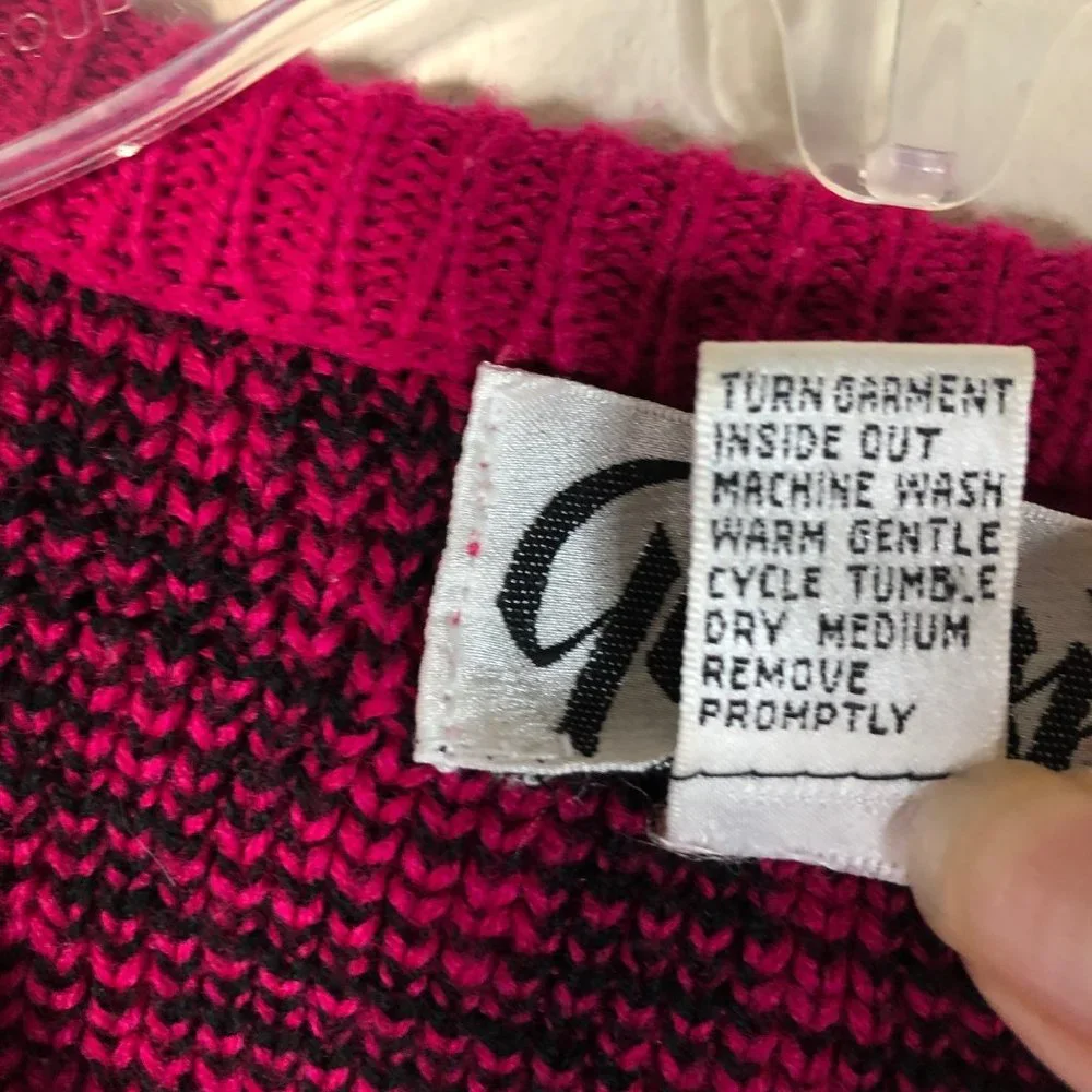VTG Genesis 80s 90s Fushia Pink - Black Pullover Oversized Acrylic Knit Sweater - Picture 6 of 7